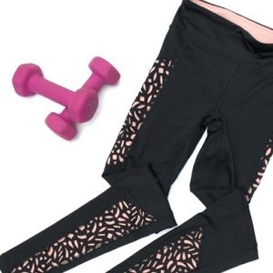 AEROPOSTALE sz XS Laser Cut Black and Pink Legging